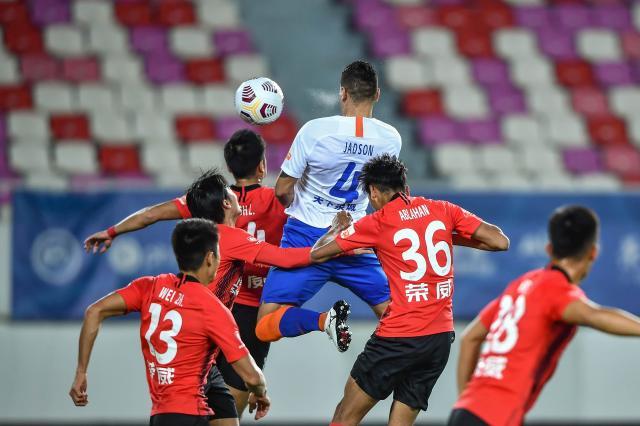 8分优势领跑中超积分榜 谁能阻挡泰山夺冠的步伐